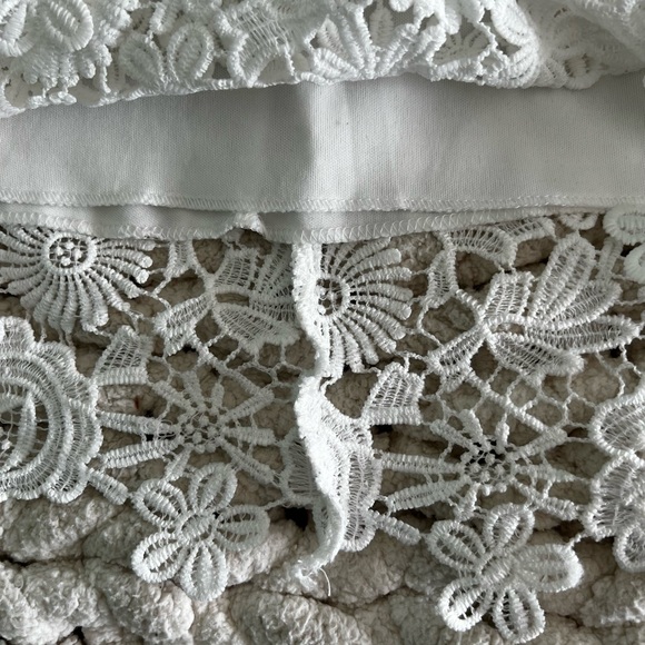 White lacy lined dress halterneck, size 1 - Picture 10 of 11